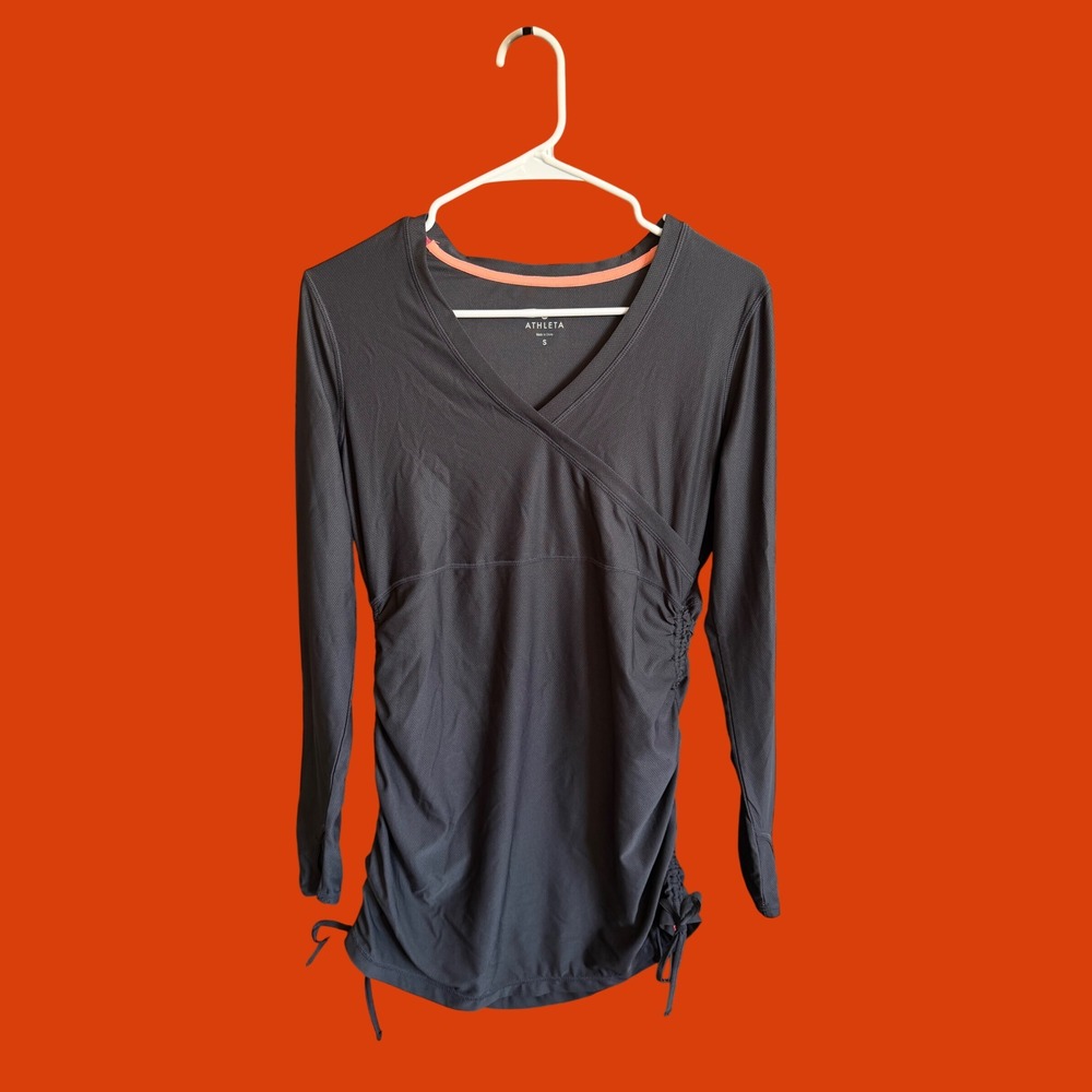 Athleta Womens Small Charcoal‎ Grey Ruched Side Cinch Long Sleeve Surplice Top